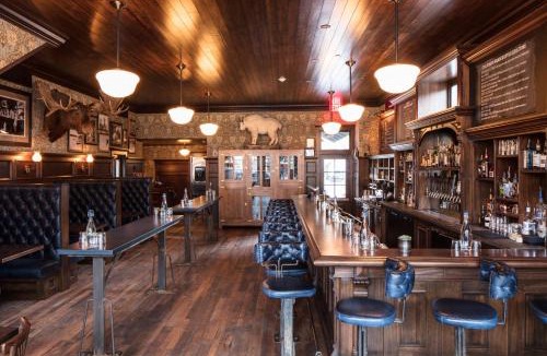 Crested Butte Hotel | Public House Lofts