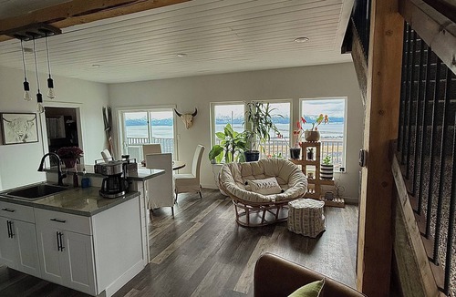 Homer House | Quaint 2-bedroom bungalow perched above Homer and Kachemak Bay.