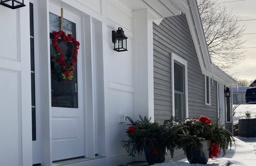 Isle of Springs Apartment | Quaint one-bedroom suite