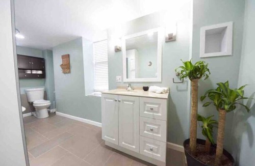 Jefferson Park House | Quaint Space - Near Downtown & Broncos Stadium