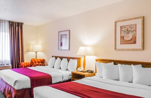 Golden Hotel | Quality Inn & Suites Golden - Denver West