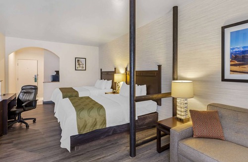 Moab Hotel | Quality Suites Moab near Arches National Park