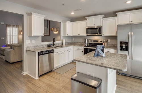 Kedron House | Quiet & Comfy Spring Hill Townhome w/WFH Setup
