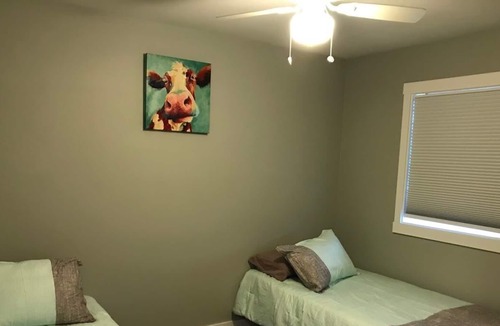Northeast Anchorage House | Quiet Gem, right on a creek. Newley Renovated.