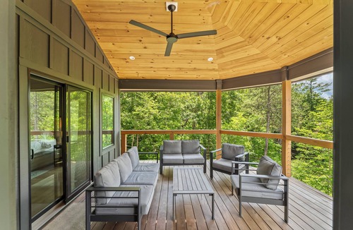 Nebo House | Quiet Waterfront Lake House with Private Dock
