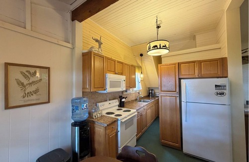 Holderness Cabin | Quintessential Cabin on Squam Lake