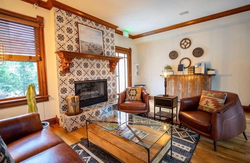 Five Points Hotel | Radiant Rancher - Curtis Park Club - RiNo