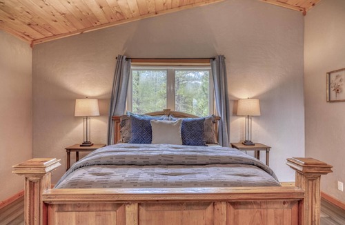 Loma Linda House | Rafting Tickets! Hot Tub /3 Story Home on Acres w/ Deck /BBQ and Outdoor Seating /Updated Decor