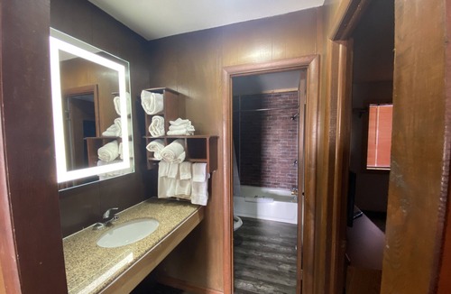 South Fork Hotel | Rainbow Lodge