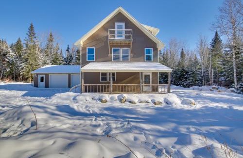 Rangeley House | ‘Rangeley Retreat’ Cabin-Style Home: Lake Access