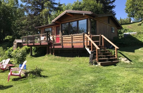 Homer House | Raspberry cottage