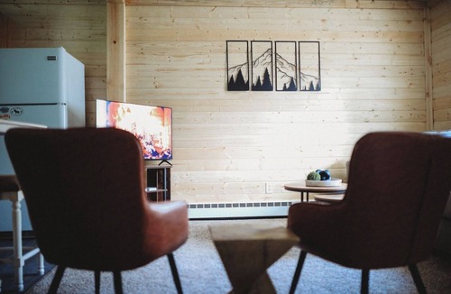 Fairbanks Apartment | Raven's Birch Suite #5 Cozy&Private
