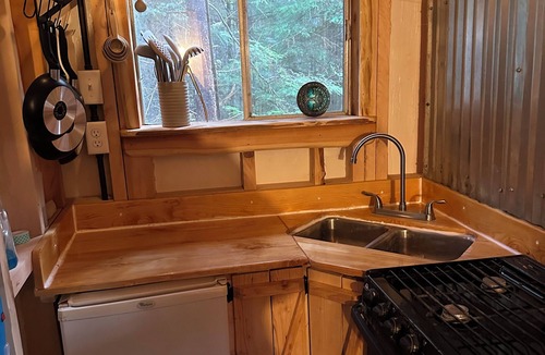 Thorne Bay Cabin | Raven's Nest Treehouse