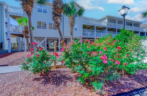 Ocean Isle Beach Condo | Recently Renovated Spacious 6 Bedroom Condo, Just Steps From The Ocean