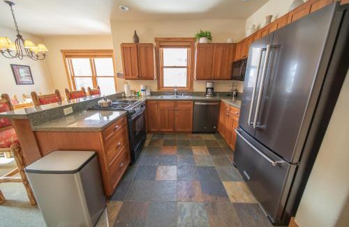 Keystone House | Red Hawk Townhomes 2342 by SummitCove Lodging in Colorado