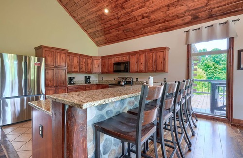 Rockbridge Cabin | Reduced 50% remaining dates in January and February 2025! 8 br, 4 ba lodge!