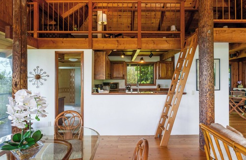 Honaunau-Napoopoo House | Relax and Enjoy! Five Star Accommodations at Affordable Rates!