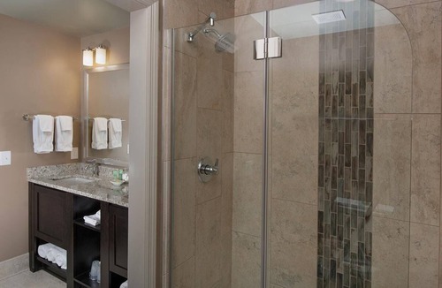 Braselton Hotel | Relax in Upscale Accommodations Near Georgia’s Winery Tours & Golf Clubs