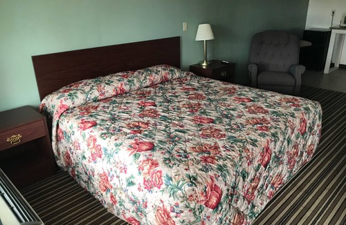 Richmond Hotel | Relax Inn