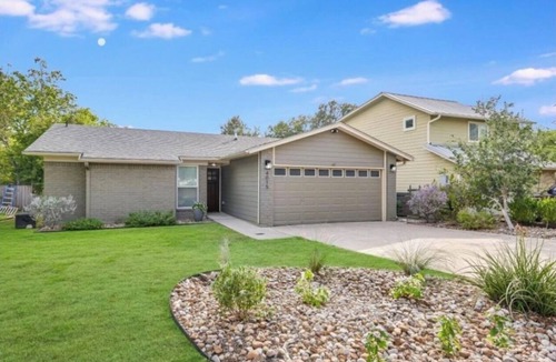 Austin House | Relax & Recharge - Modern South ATX + Cowboy Pool