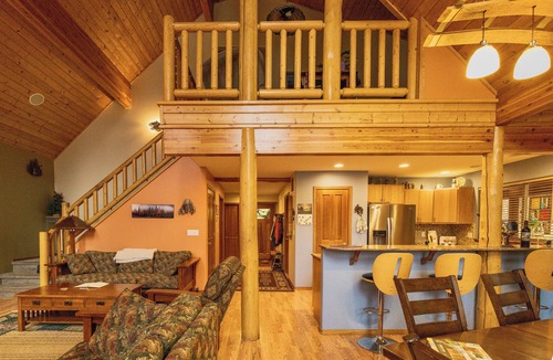 Leavenworth Cabin | Relaxing Mountain Cabin with Stunning Views of Lake Wenatchee