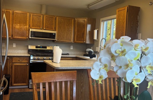 Turnagain House | Relaxing-Retreat, Anchorage Getaway, Cozy & Newly Remodeled