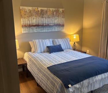 Turnagain House | Relaxing-Retreat, Anchorage Getaway, Cozy & Newly Remodeled