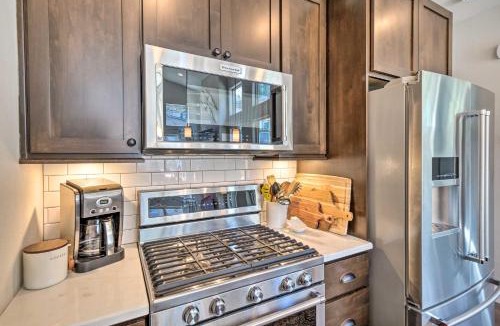 Rendezvous House | 'Rendezvous Buckhorn Cabin' By Hiking Trails