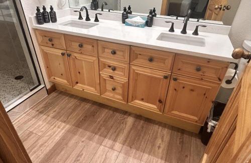 Mountain House Apartment | Renovated 3BR Mountain Condo - Kids Ski Free condo