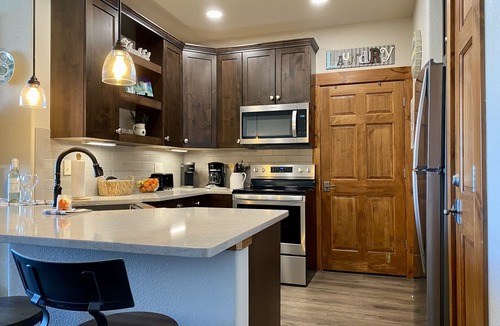 Silvercreek Condo | Renovated, Ski-in/out, 2Bed/2Bath Condo; 25 Steps to Slope, KickingHorse Lodges