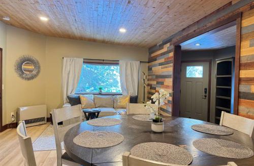 Alyeska House | Residential Area Ski Chalet by Creek - Sleeps 6
