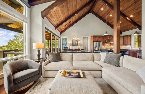 Deep Gap House | Resort Home–Scenic Views-Whispering Ridge Estate