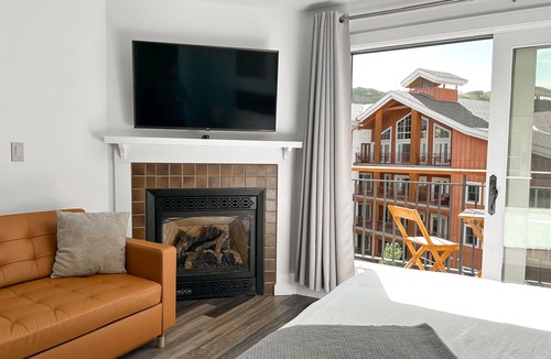 Mount Crested Butte Condo | Retreat in the Heart of Mt Crested Butte! Skin-In/Out - Studio/Pool/Hot tub