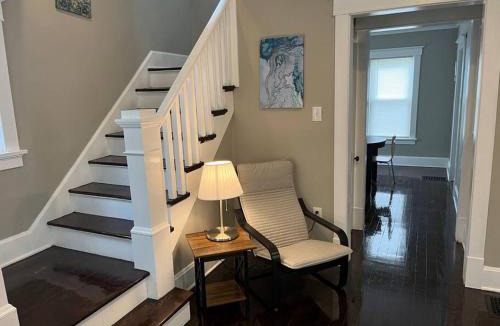 Norwood House | Ridgeway 2 Bedroom House near Xavier Downtown