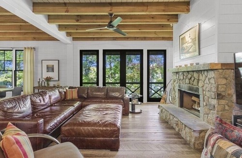 Gainesville Cottage | Right on the water