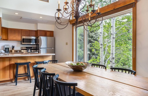 Vail Apartment | Riva Ridge 735 | 4BR Vail Village