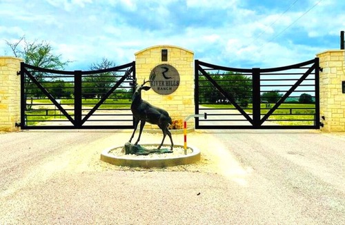 Kempner RV Rental | River Bone Ranch, Amazing River-Front Campsite Only 1 Hour From Austin