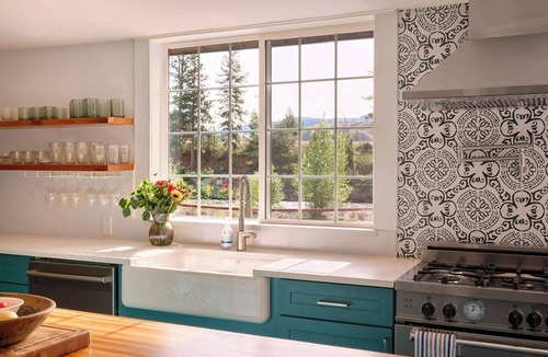 Carlton House | River's Edge Ranch - 4BR farmhouse + guest suite