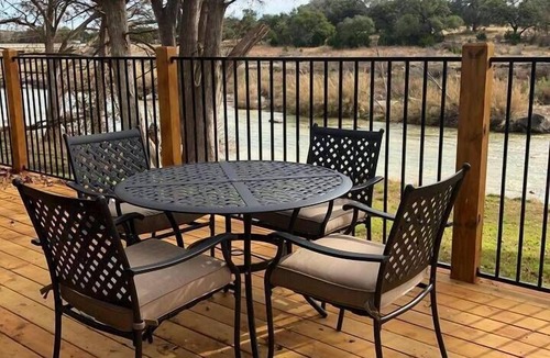 Wimberley Cabin | River's Edge- Tranquil Blanco River Cabin