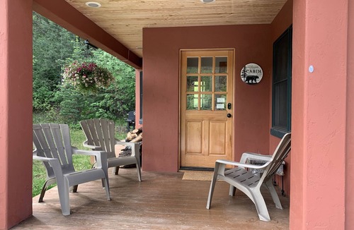Durango House | Riverfront (600 feet), 3.65 Acres, Park Like Setting - 2 Bedroom