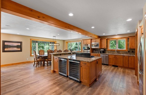 Durango House | Riverfront, Hot Tub, Starlink Internet, Basketball!