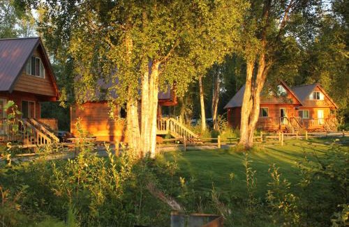 Talkeetna House | Riverside Cabins at Susitna River Lodge