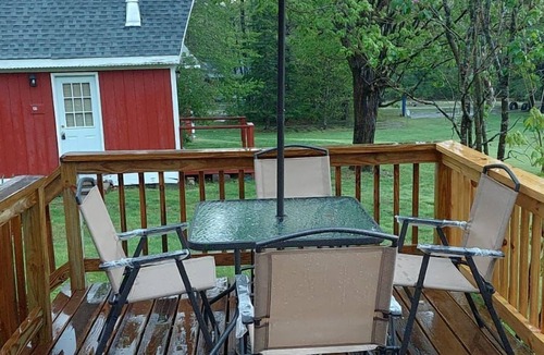Campton House | "Riverside Den" 3 Bedroom