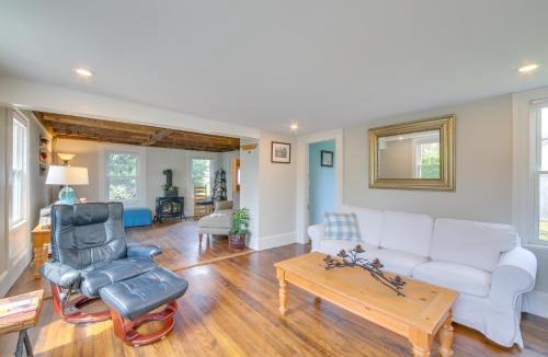 Rockland House | Rockland Home w/Deck 5 Mins to Historic Downtown!