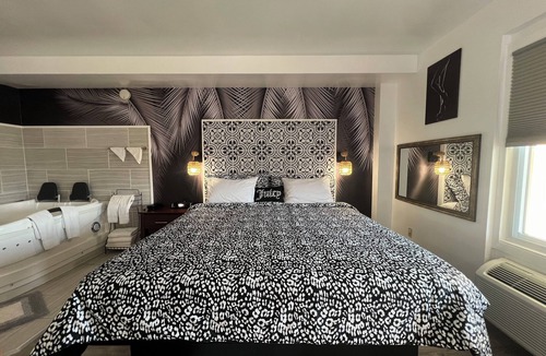 Somerset Hotel | Rodeway Inn