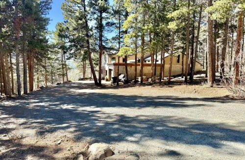 Rollinsville House | RollinsVilla home