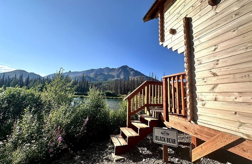 Denali Cabin | Romantic Lakefront Cabin with Mountain Views, Perfect for a Trip to Cantwell, Alaska