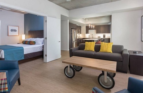 Market District Resort | Roomy Studio at Austin Resort! Complete with Rooftop Pool, Fire Pit, and More!