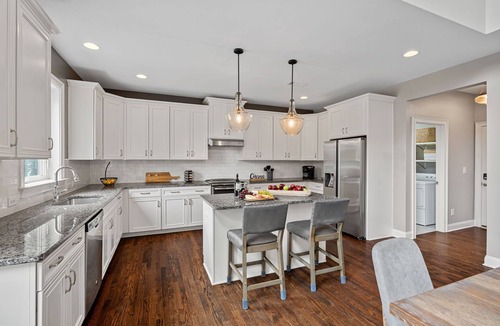 Mayhew House | Ruby Arrival by SoCharm | Luxury on Lake Norman