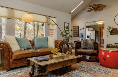 Jamestown Cabin | Ruby’s River Cabin - 15 Minutes to Boulder - Hot Tub+Sauna - Cozy Beds
